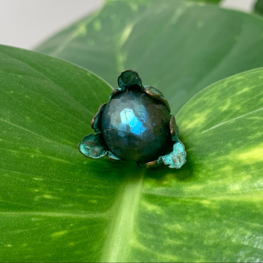 Vintage Labradorite Floral Leaves Pendant Charm